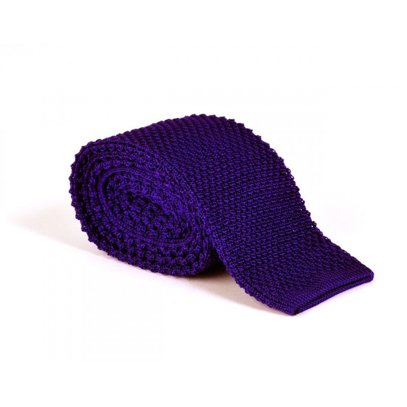 Cravate tricot violet mure