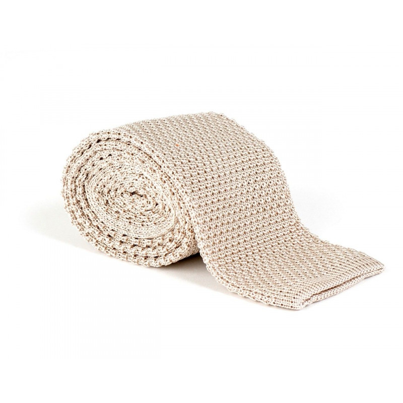 Cravate tricot couleur perle